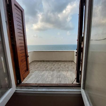 Haidar House A Private Rooms For Men Only At Shared Apartment غرف خاصه للرجال فقط Alexandria Bagian luar foto