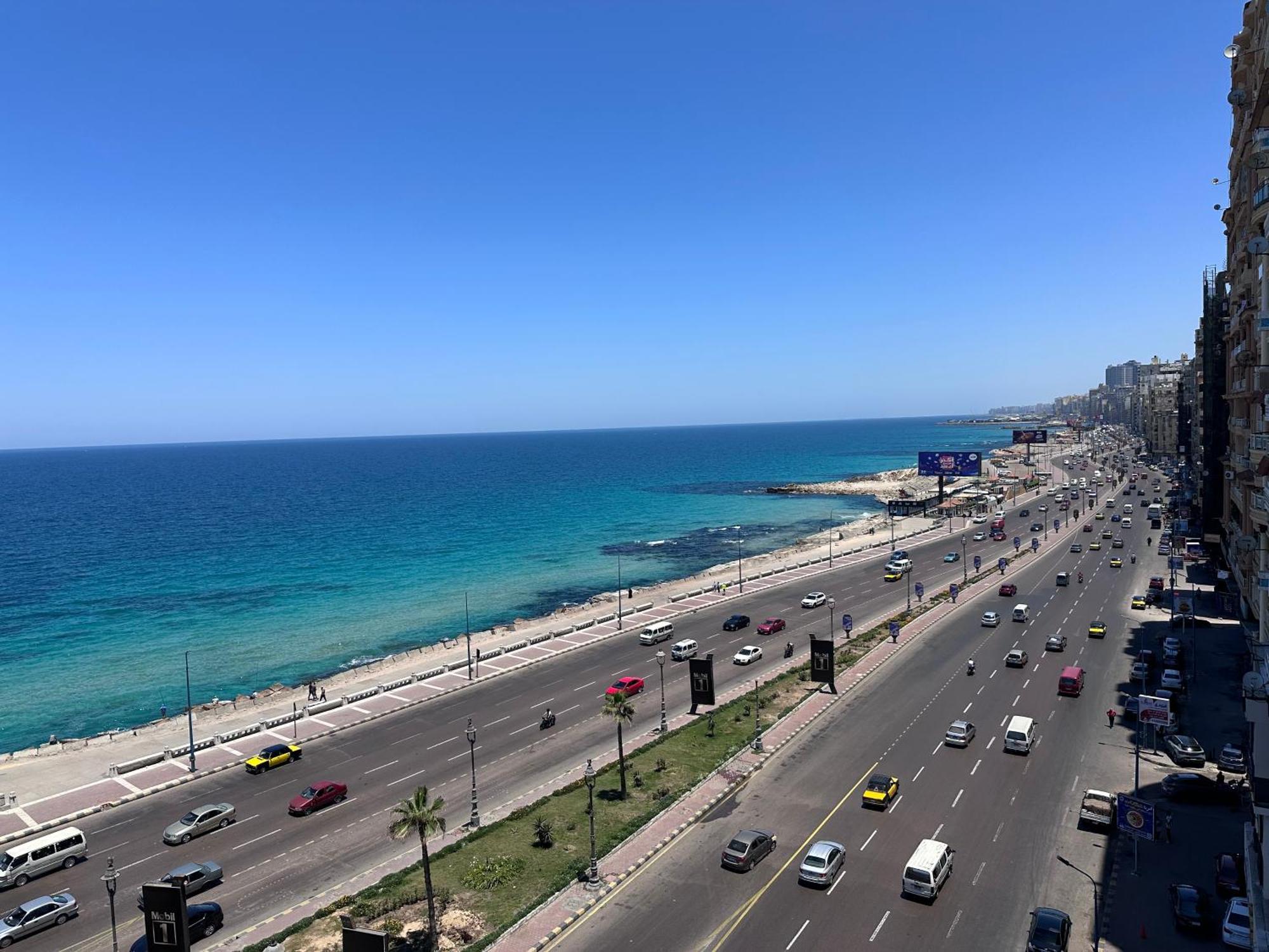 Haidar House A Private Rooms For Men Only At Shared Apartment غرف خاصه للرجال فقط Alexandria Bagian luar foto