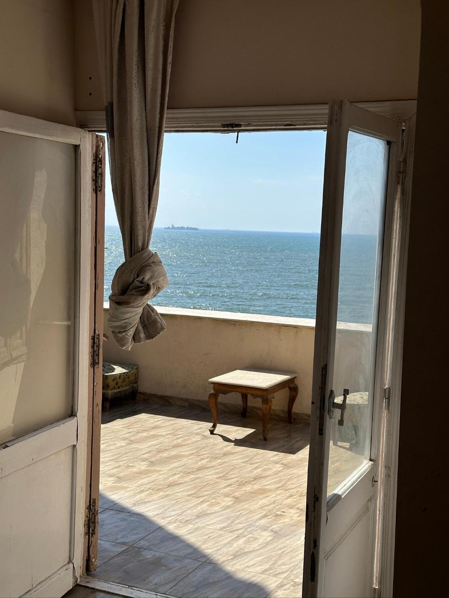 Haidar House A Private Rooms For Men Only At Shared Apartment غرف خاصه للرجال فقط Alexandria Bagian luar foto