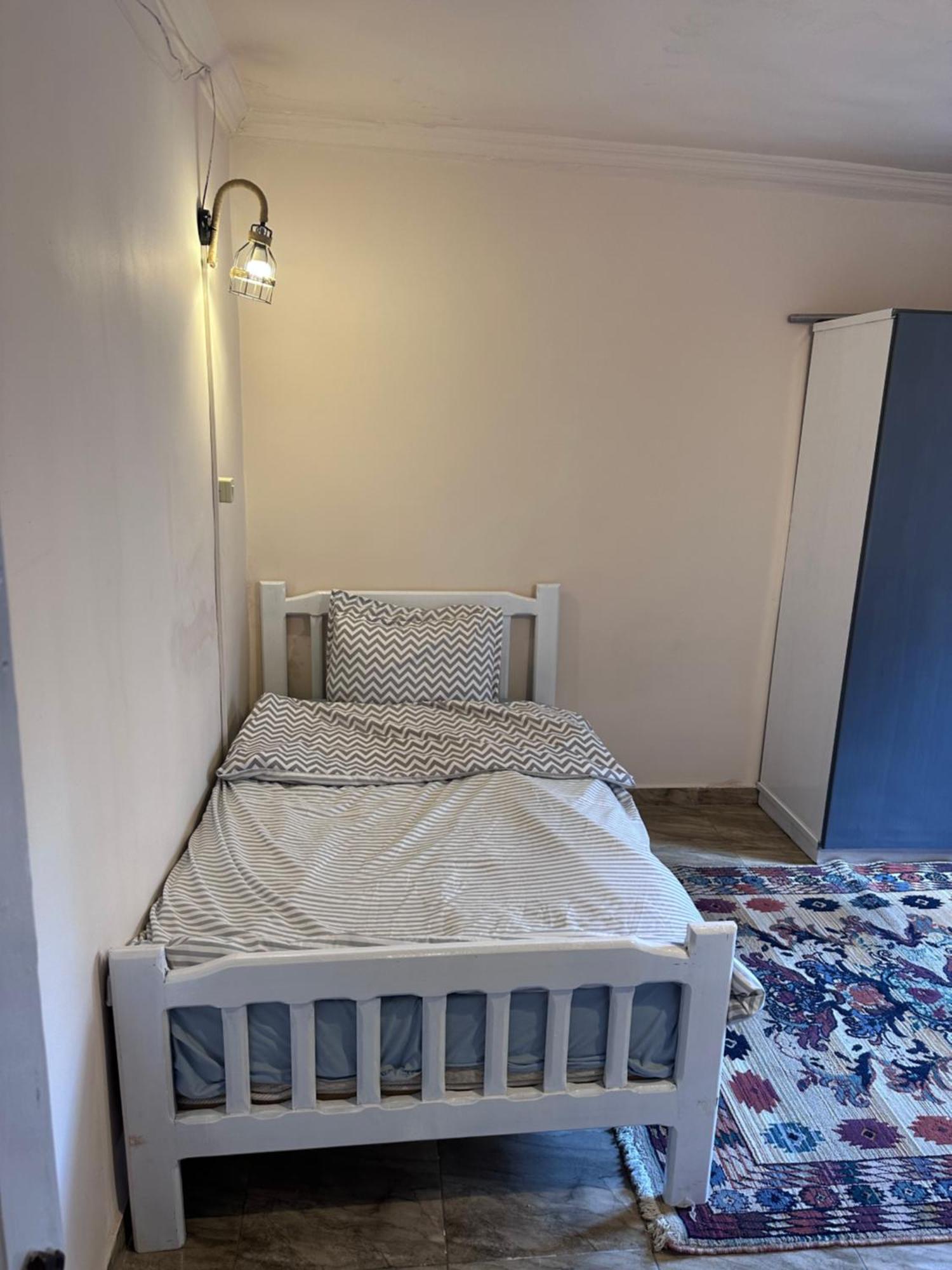Haidar House A Private Rooms For Men Only At Shared Apartment غرف خاصه للرجال فقط Alexandria Bagian luar foto